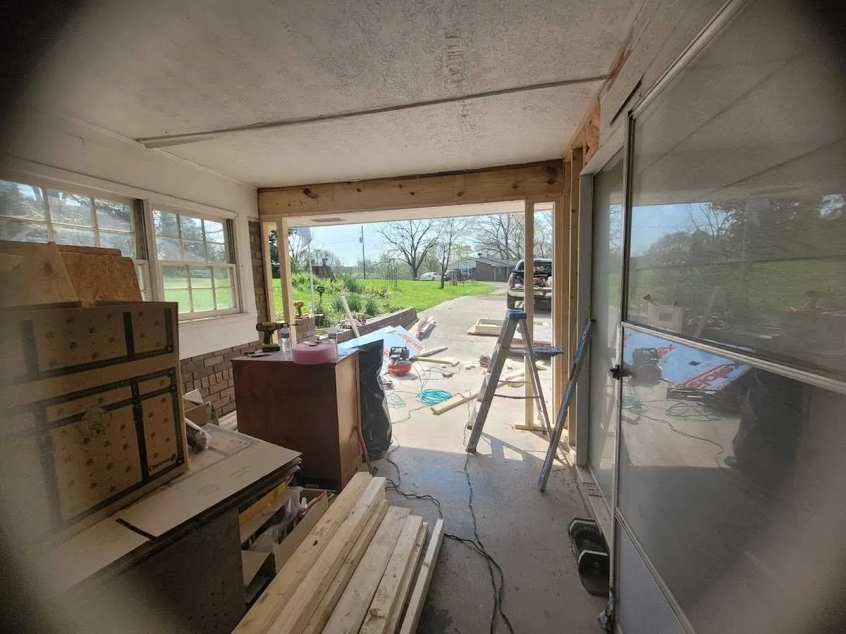 Air movers and dehumidifier for Water Mitigation Services in Eatonton